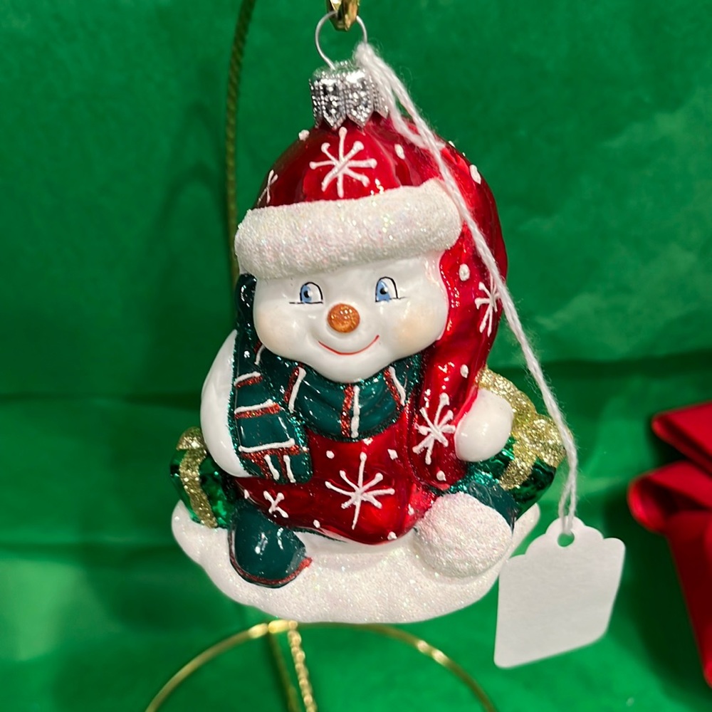 Handmade glass blown pinnacle peak ornament